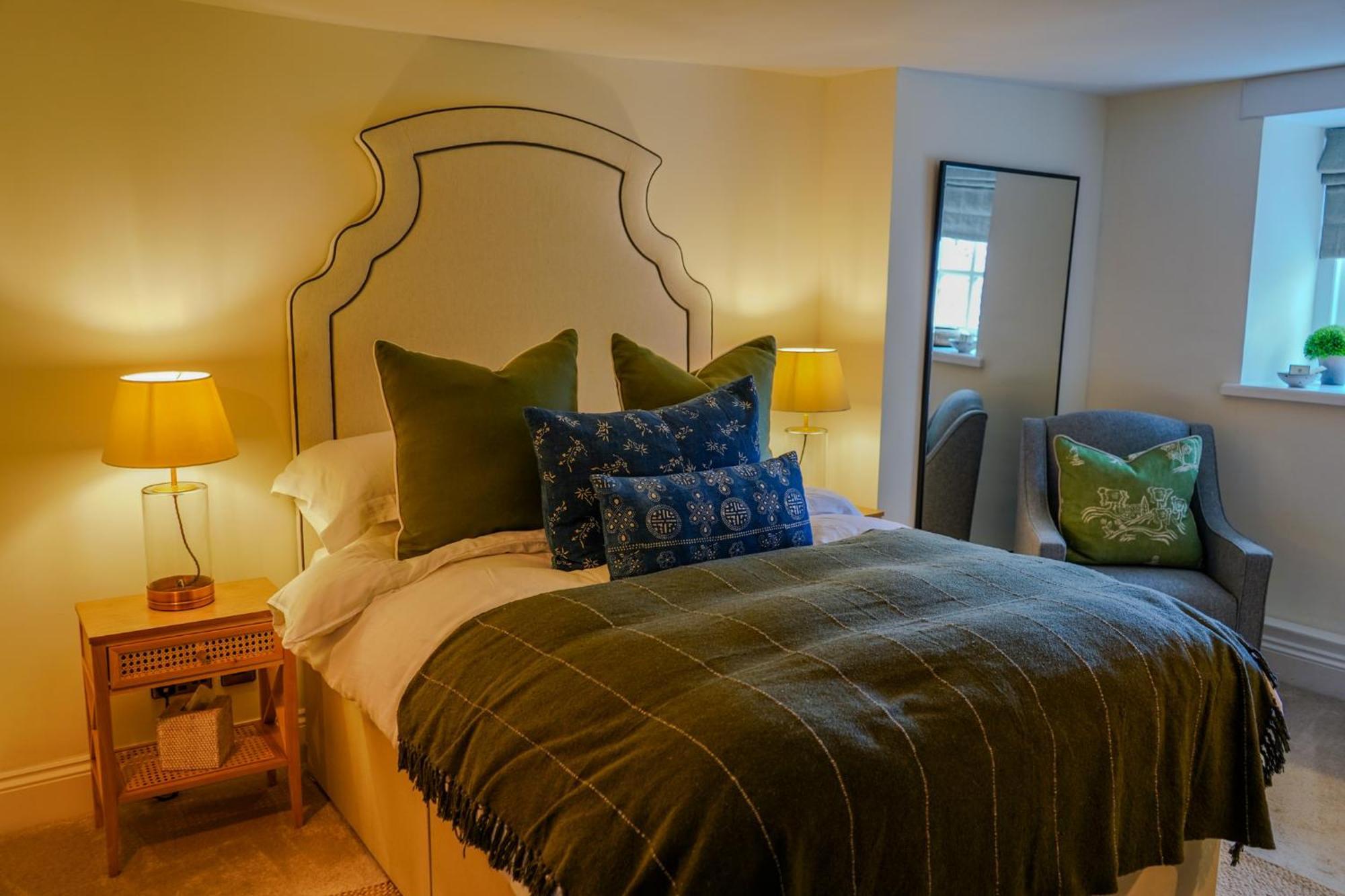 The Bluebell Country Inn, Crickhowell Eksteriør billede